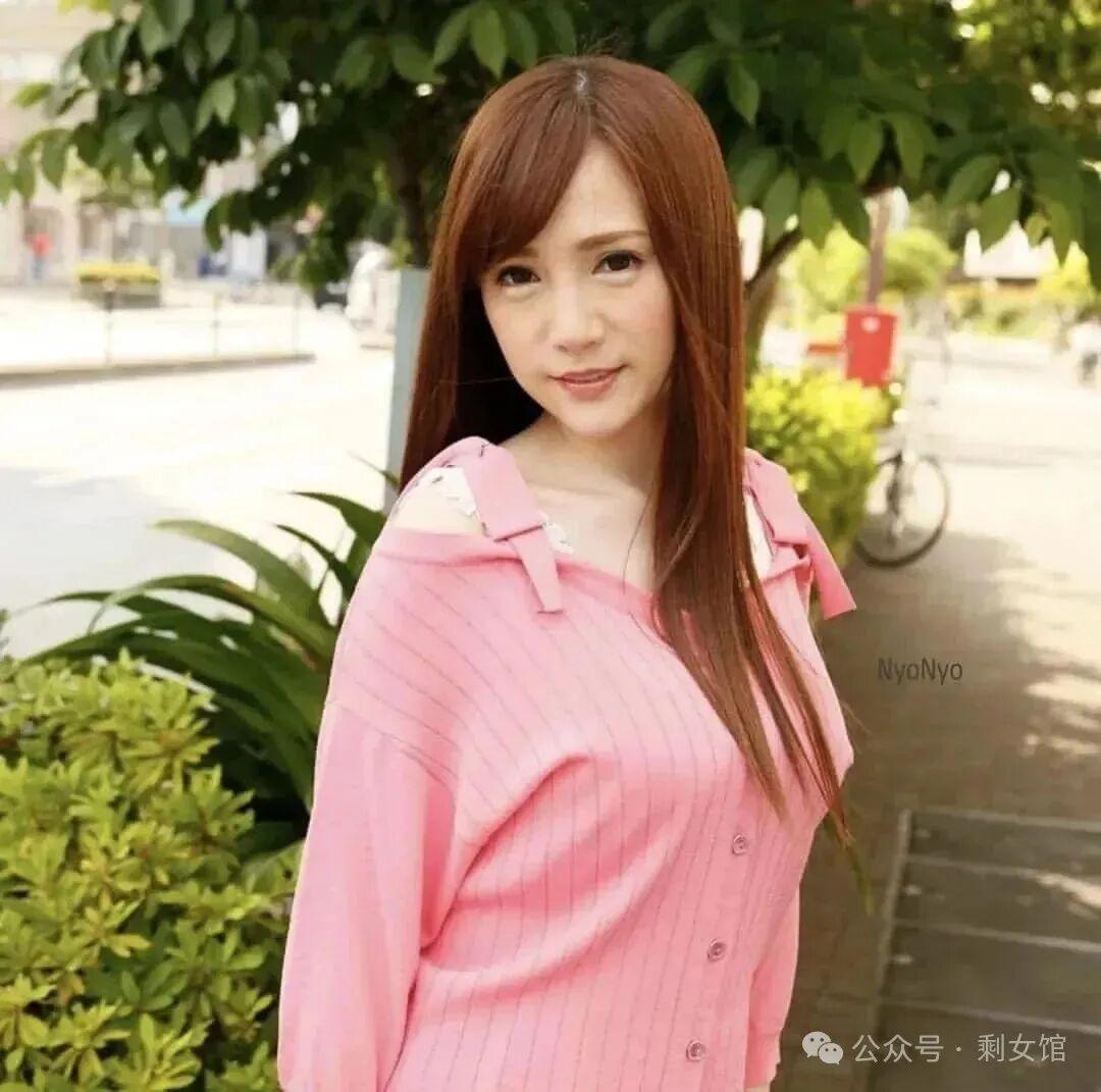 短剧拍摄幕后：三分钟如何讲好一个完整故事 - 东青影视资讯封面